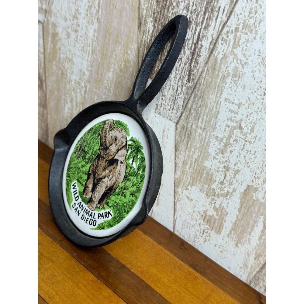 Vintage San‎ Diego Wild Animal Park Elephant Cast Iron Trivet Souvenir Japan